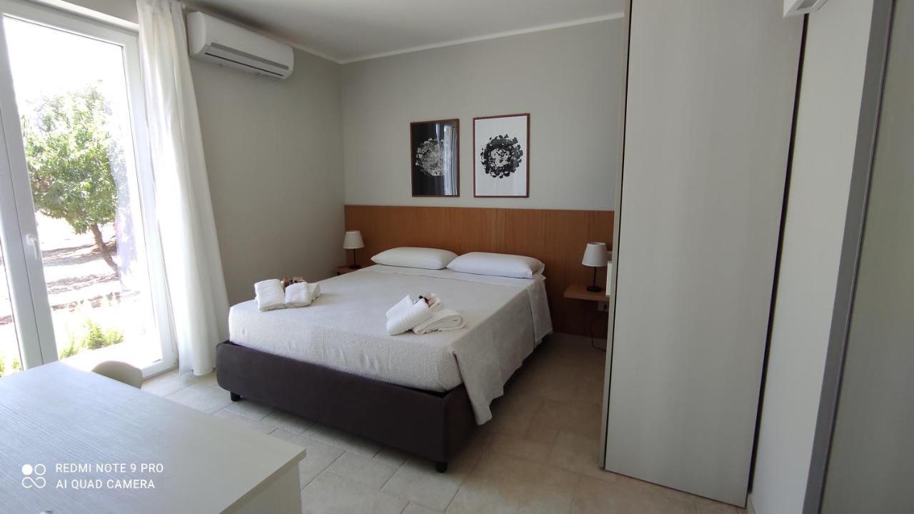 Contrada Specchia Rooms Carovigno Exterior photo