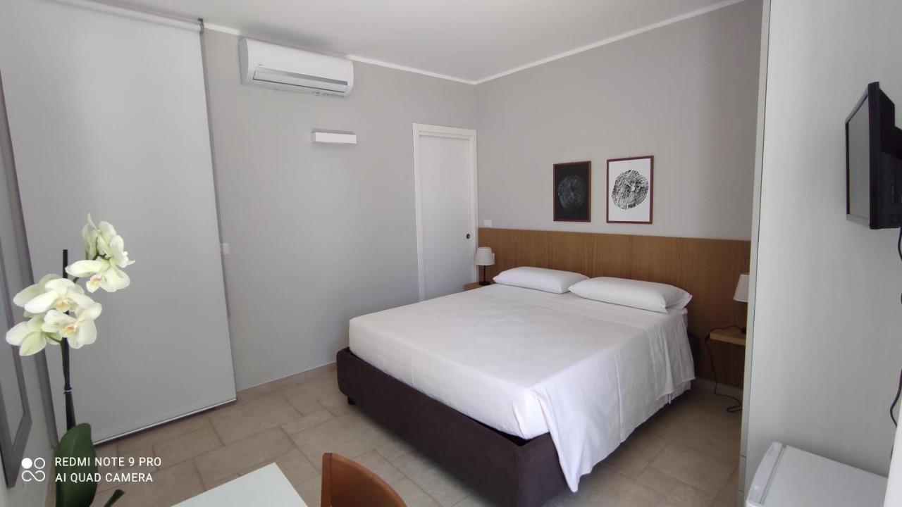Contrada Specchia Rooms Carovigno Exterior photo