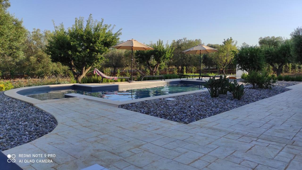 Contrada Specchia Rooms Carovigno Exterior photo